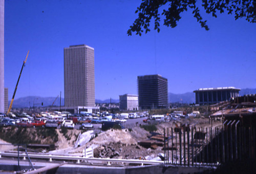 Grand Avenue, Bunker Hill