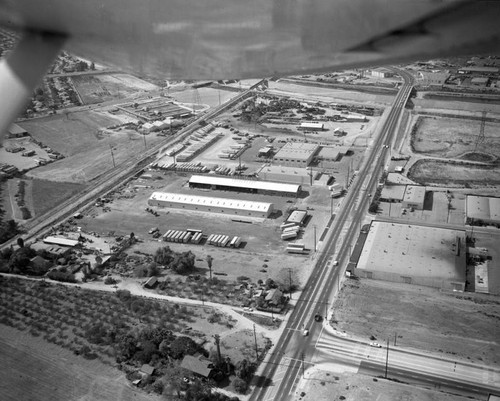 Highway Weber Trailer, Pico Rivera, looking northwest