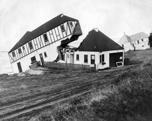 Malibu house destroyed