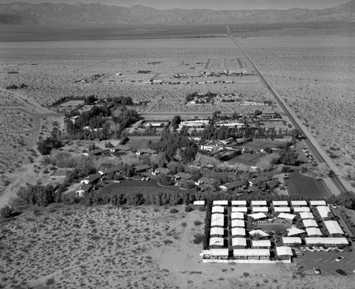 Racquet Club of Palm Springs, looking north, Indian Canyon Drive