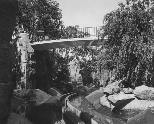 Concrete footbridges, Busch Gardens