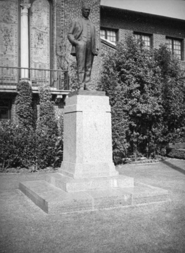 Statue of Mericos H. Whittier in Exposition Park