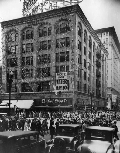 Owl Drug Company at Broadway and 6th