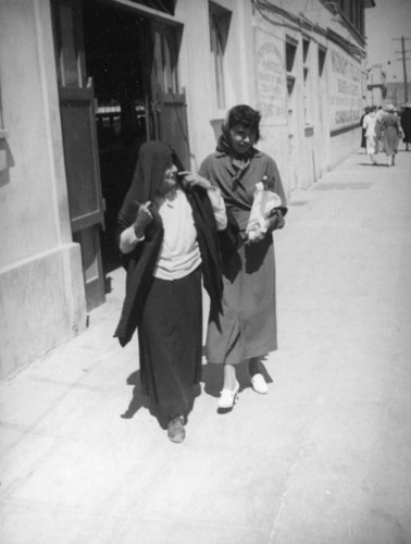 Unidentified women, Tijuana