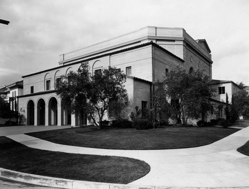 Windsor Square Theater, exterior