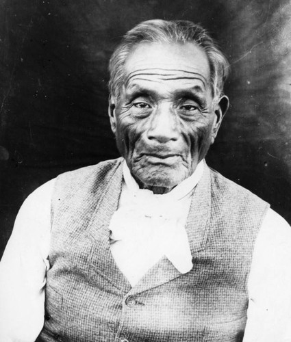 Portrait of elder American Indian man