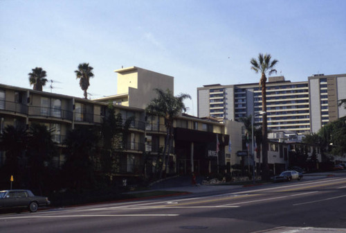 Beverly Hills Comstock Hotel