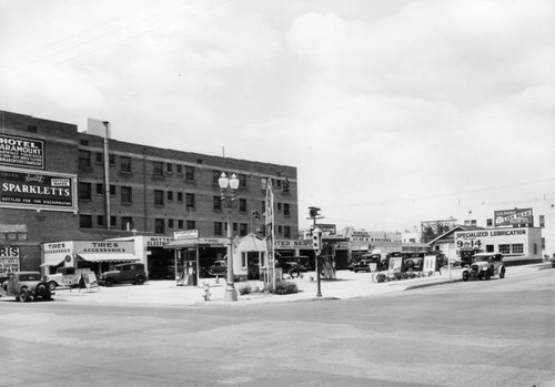 United Service Station, view 2