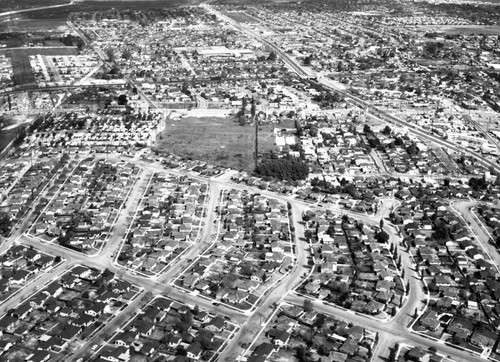 Pico Rivera, looking west