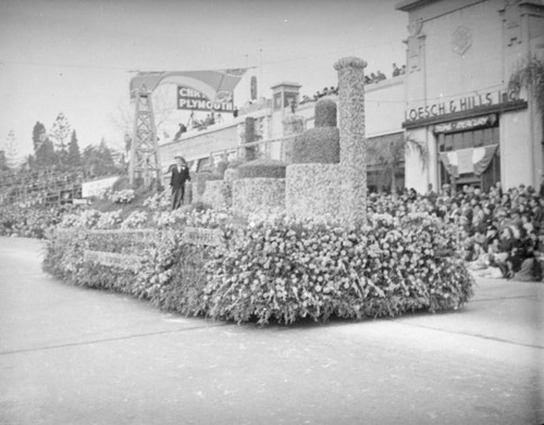 Standard Oil Company float at the 1939 Rose Parade
