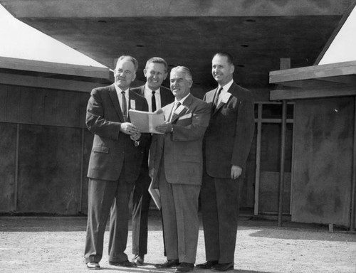 Clergy, Laymen tour college