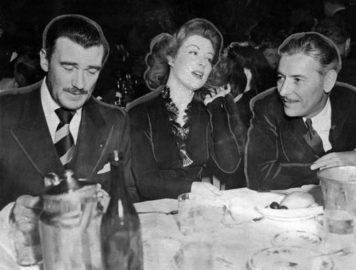 Greer Garson wins Best Actress