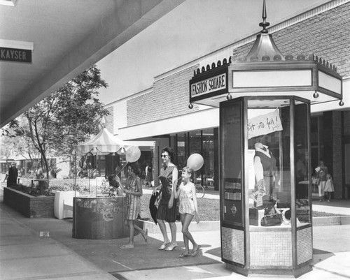 Shoppers in outdoor mall area of Fashion Square in San Fernando Valley