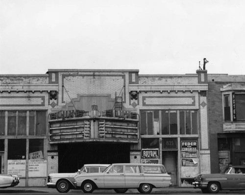 Former Lux Theater