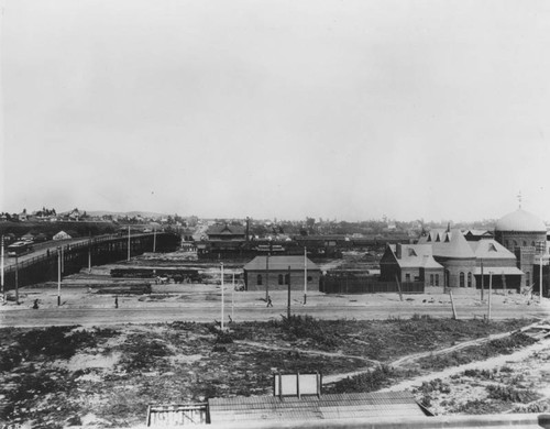 Grande Station, Los Angeles