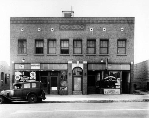 Commercial building, Wabash Avenue