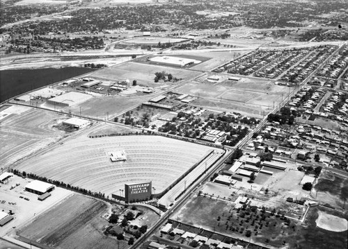 Vineland Drive-In, City of Industry, looking north