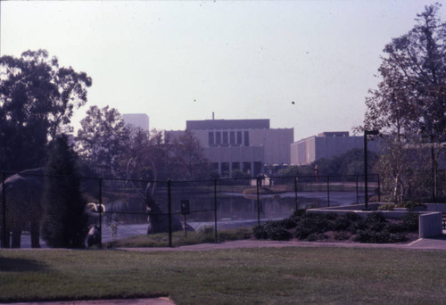 La Brea Tar Pits and Los Angeles County Museum of Art