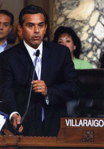 Antonio Villaraigosa, City Council meeting