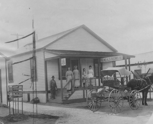 Cottage Hotel in 1911