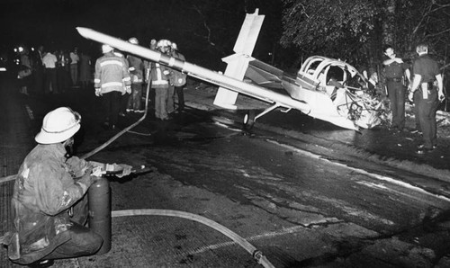 Plane crashes on Harbor Freeway