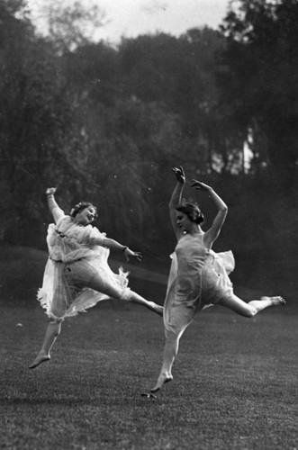 Two women ballet dancers