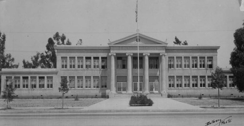 Broadway School, front view