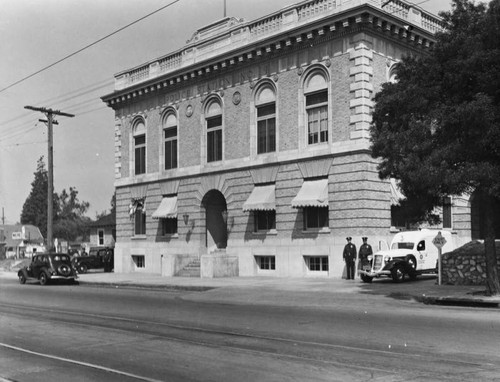 Highland Park Division police station