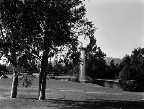 Forest Lawn's fountain and lagoon