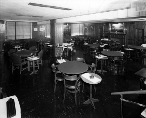 Jonathan Club dining room, view 10