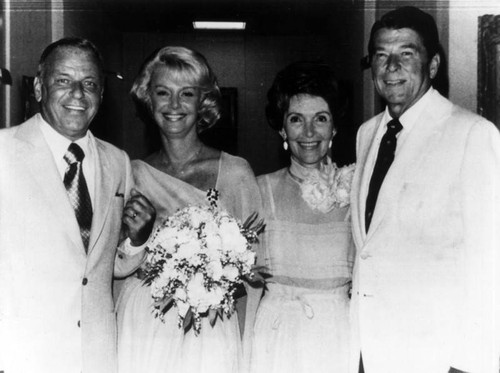 Sinatra marries Barbara Marx