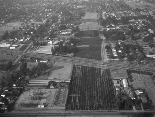 Walnut Grove Avenue and Grand Avenue, Rosemead, looking north