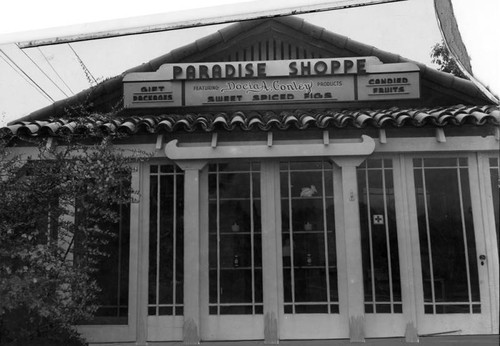 Paradise Shoppe in Chatsworth