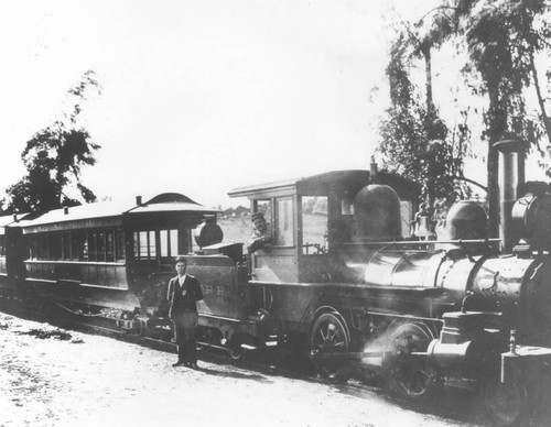 Cahuenga Valley R.R., a closeup view