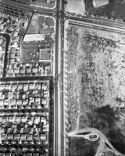 Heartwell Park, Long Beach - Lakewood, looking east