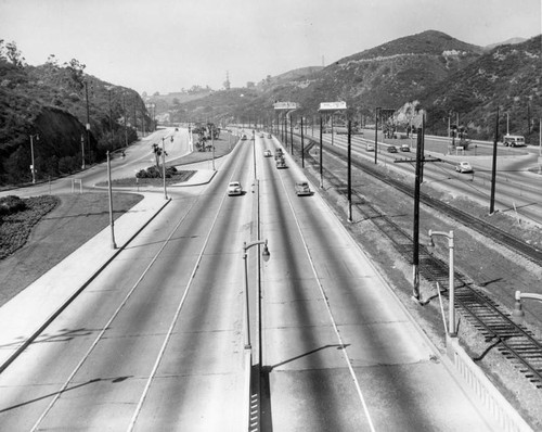 Cahuenga Freeway, looking north from Pilgrimage Bridge