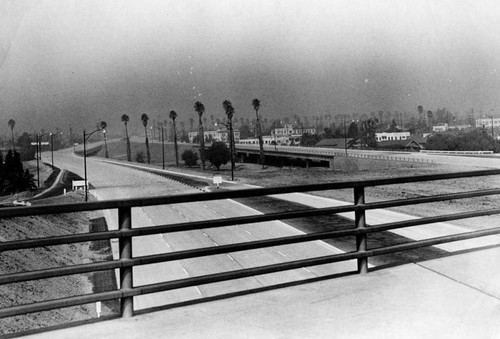 Hollywood Freeway as seen from Vermont Bridge