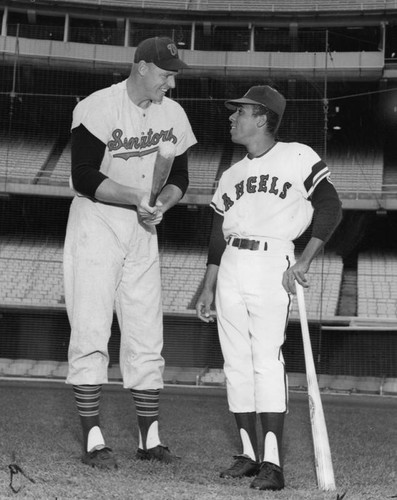 Long and short baseball players