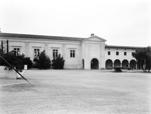 Frary Dining Hall, Pomona College