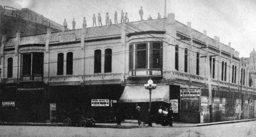 Southwest corner of 6th and Broadway in 1911