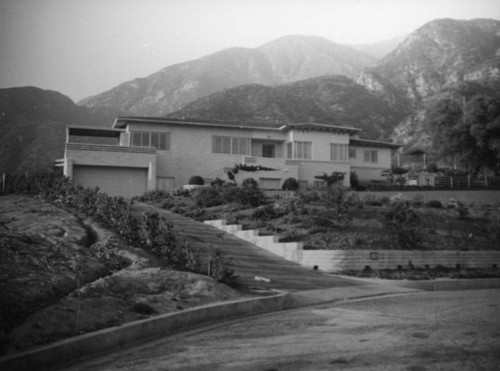 International Style home in Sierra Madre