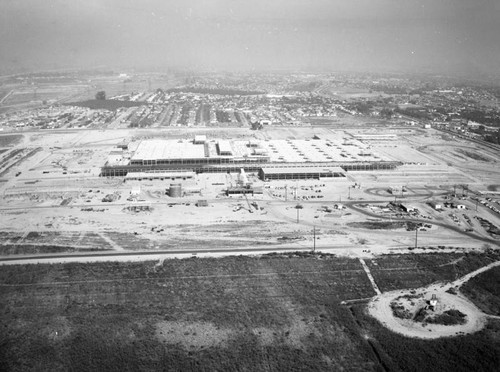 Ford Motor Co., Mercury Plant, looking northeast, Washington and Rosemead