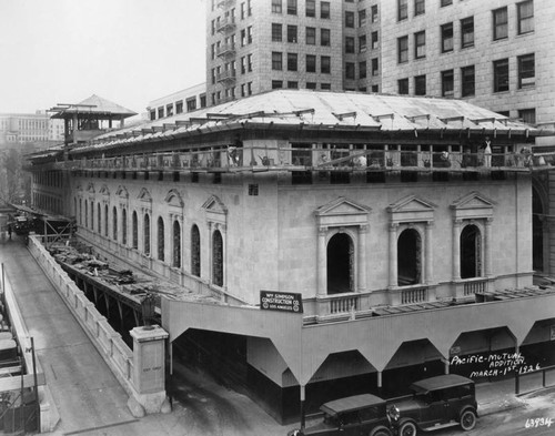 Pacific Mutual Building, Garage Building construction