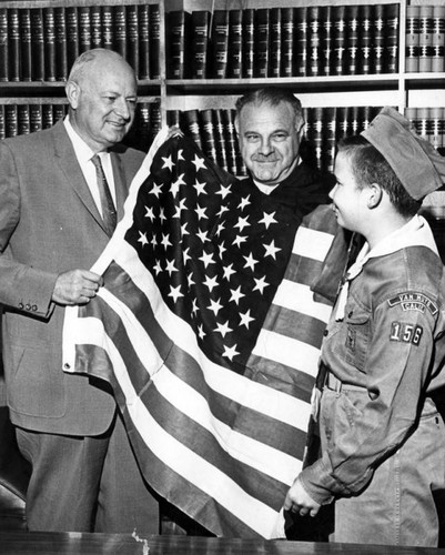 Scouts present court with flag