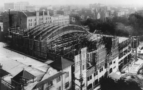 Construction of the Auditorium Building