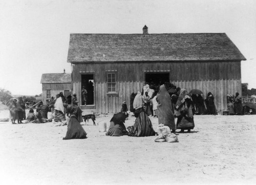 Food distribution to American Indians