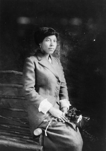 Portrait of Evelyn Turner Lofton