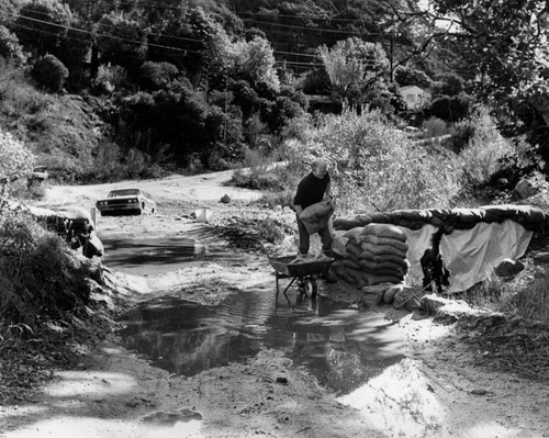 Topanga Canyon sandbagging