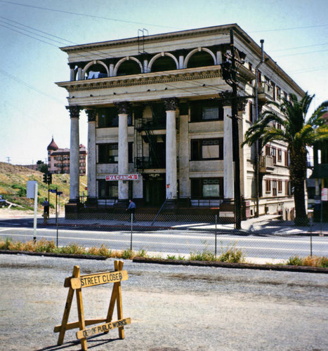 Lima Apartments, Bunker Hill