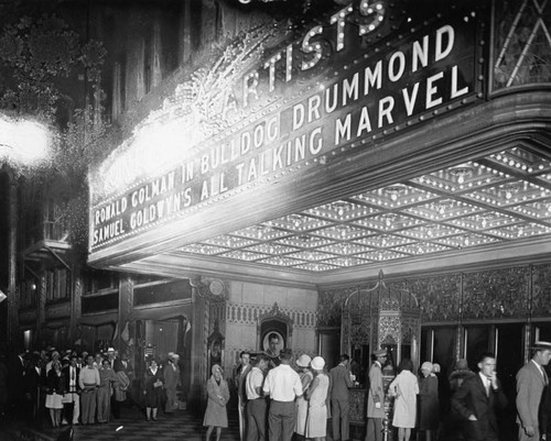 United Artists Theater patrons